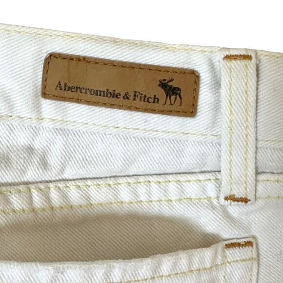 Abercrombie and Fitch white short jean capris size 2- teen girls - Picture 6 of 7